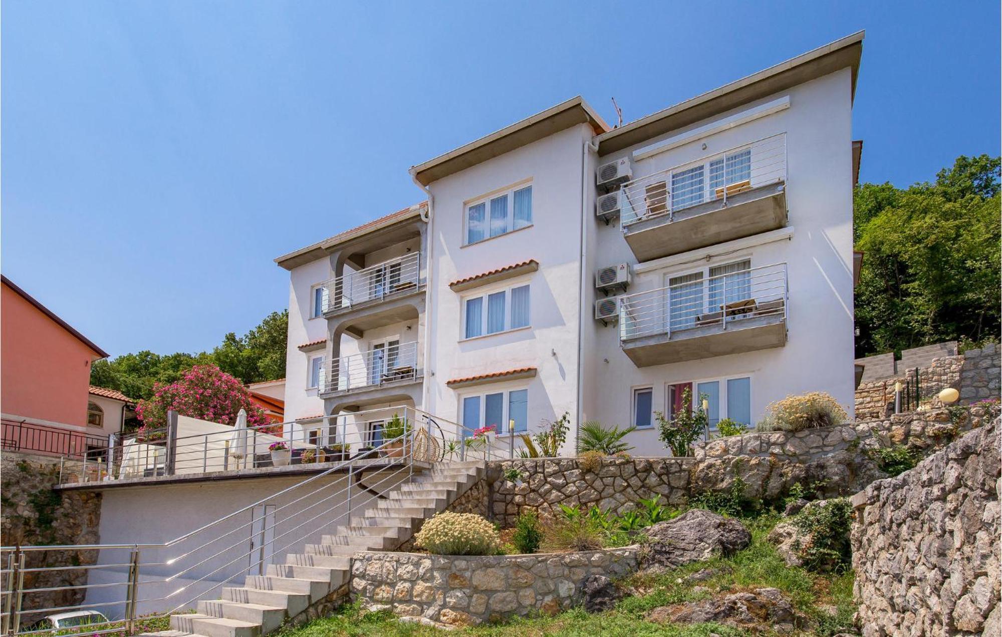 1 Bedroom Gorgeous Apartment In Mošćenička Draga Εξωτερικό φωτογραφία