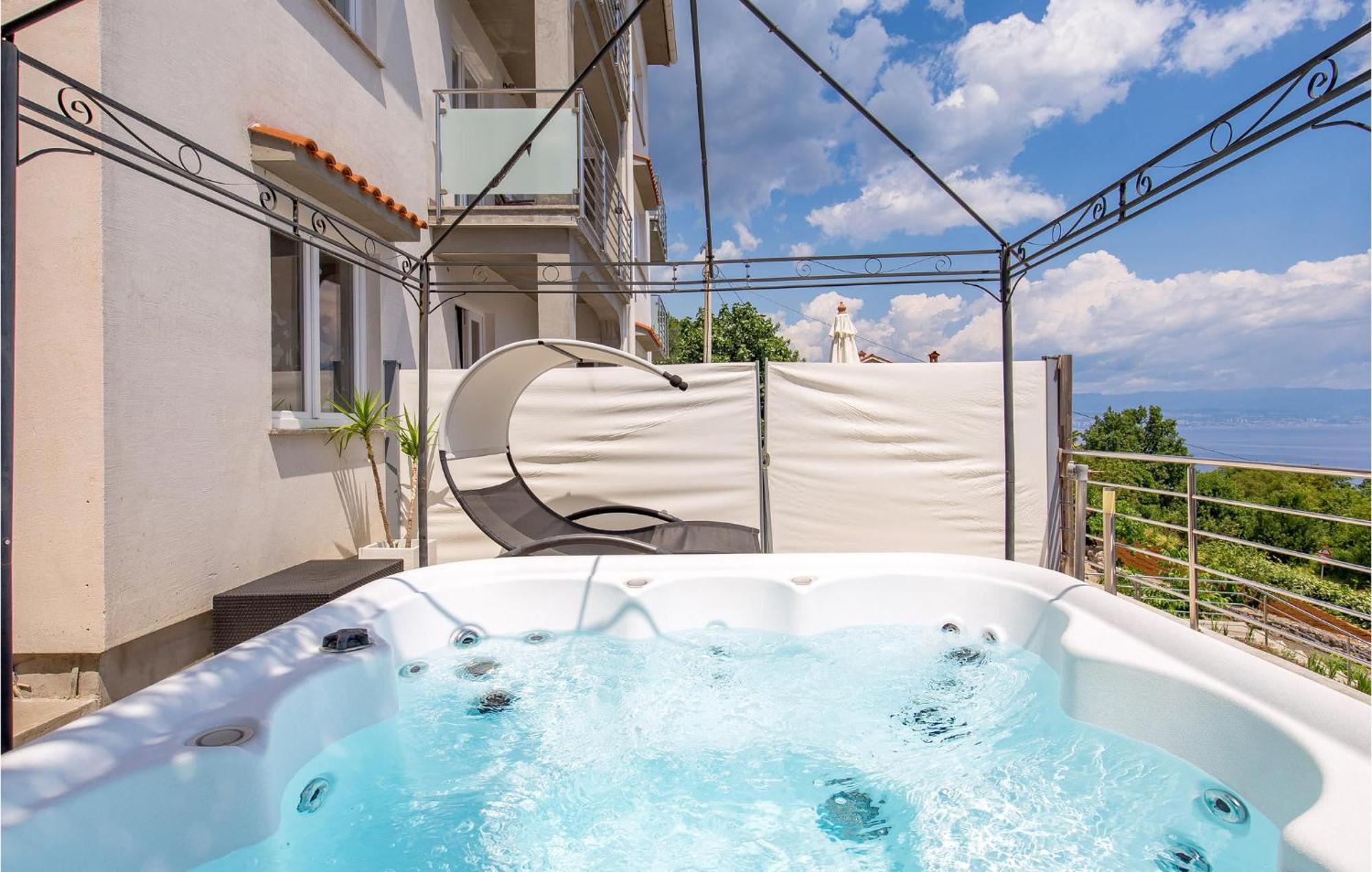 1 Bedroom Gorgeous Apartment In Mošćenička Draga Εξωτερικό φωτογραφία
